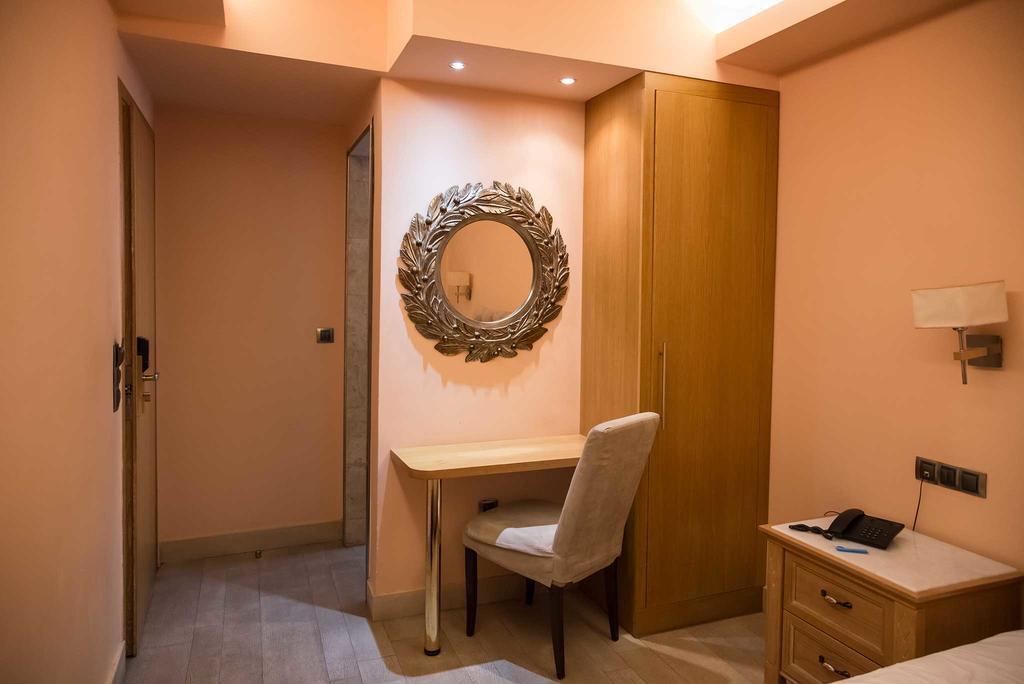 Hotel Maroussi Atene Esterno foto