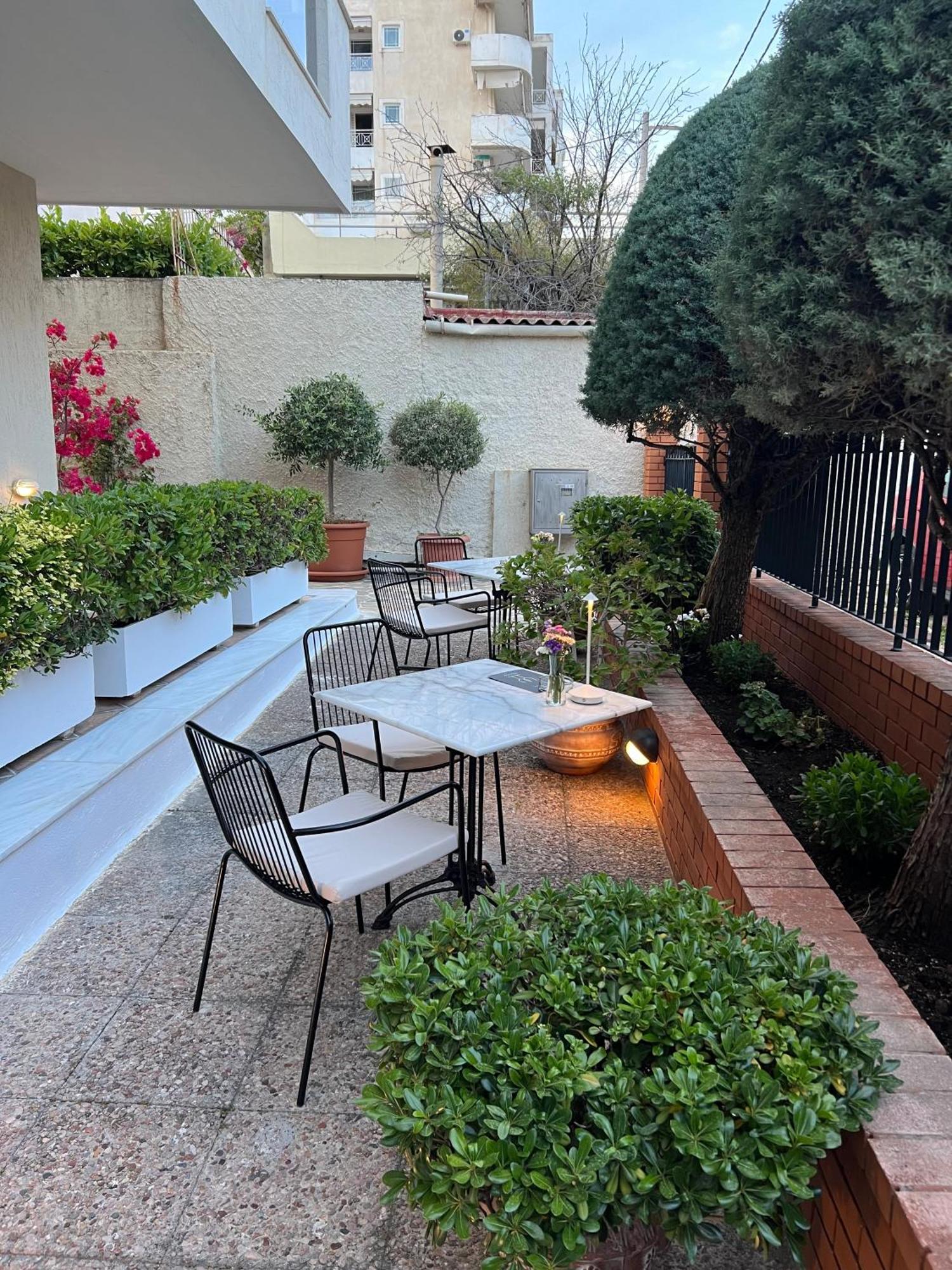 Hotel Maroussi Atene Esterno foto